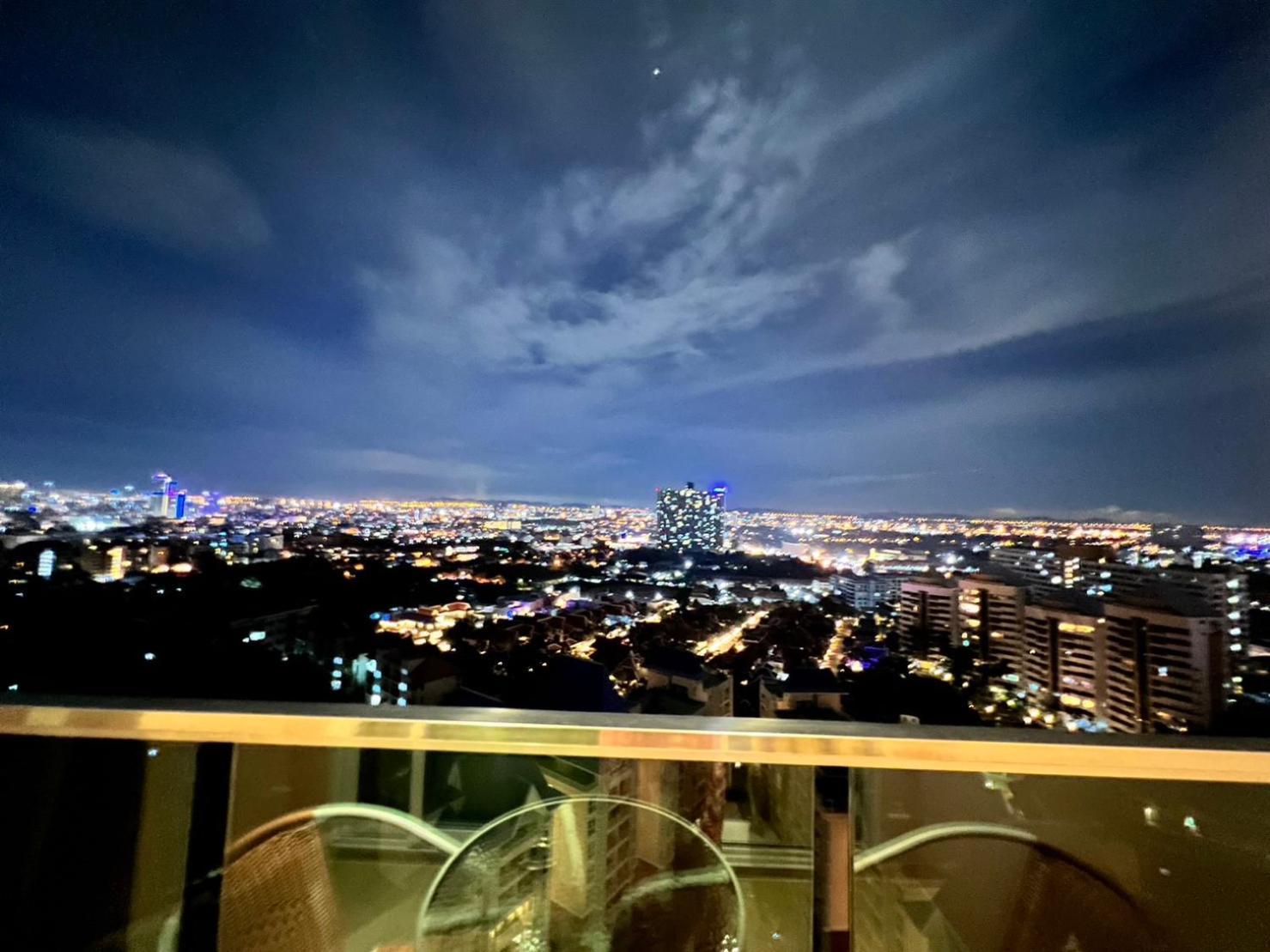 Grande Cariibbean Pattaya By Thita Aparthotel Kültér fotó