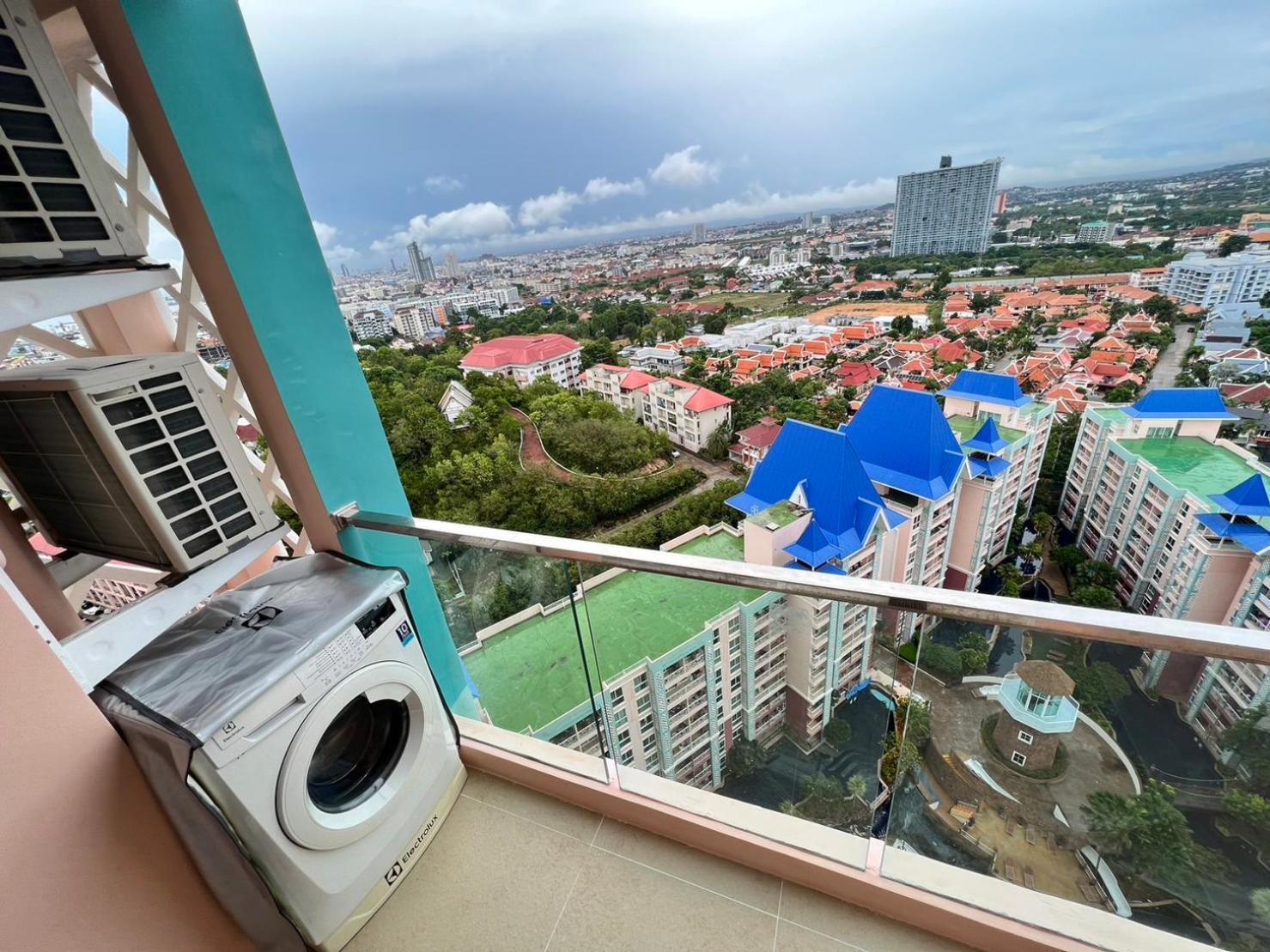 Grande Cariibbean Pattaya By Thita Aparthotel Kültér fotó