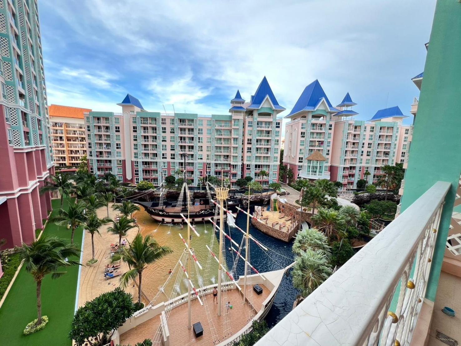 Grande Cariibbean Pattaya By Thita Aparthotel Kültér fotó