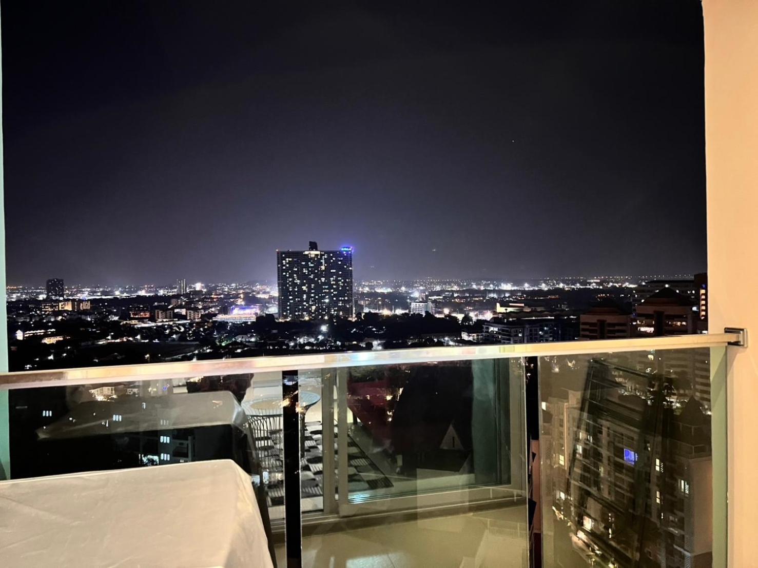 Grande Cariibbean Pattaya By Thita Aparthotel Kültér fotó